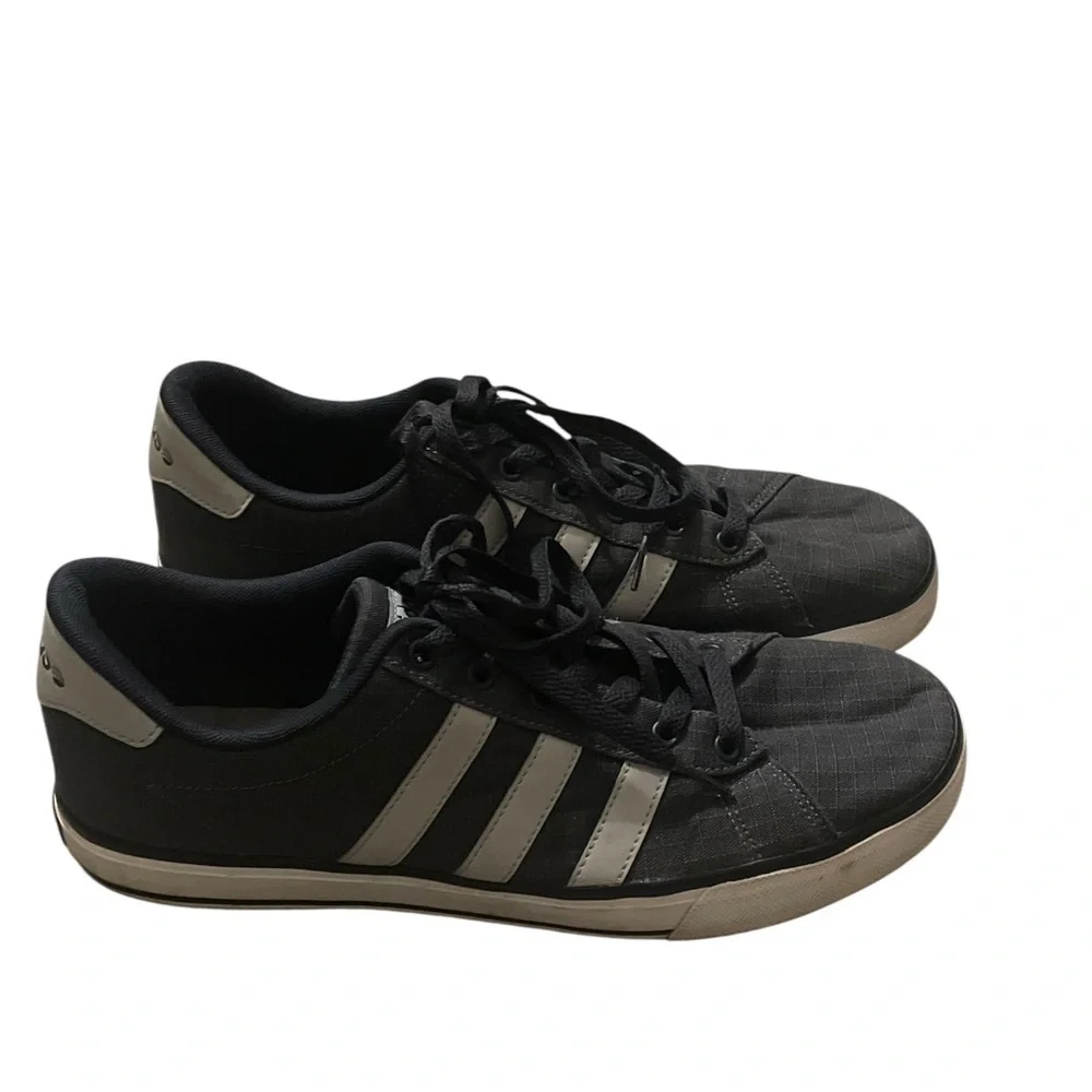 Adidas Men’s Gray Sneakers